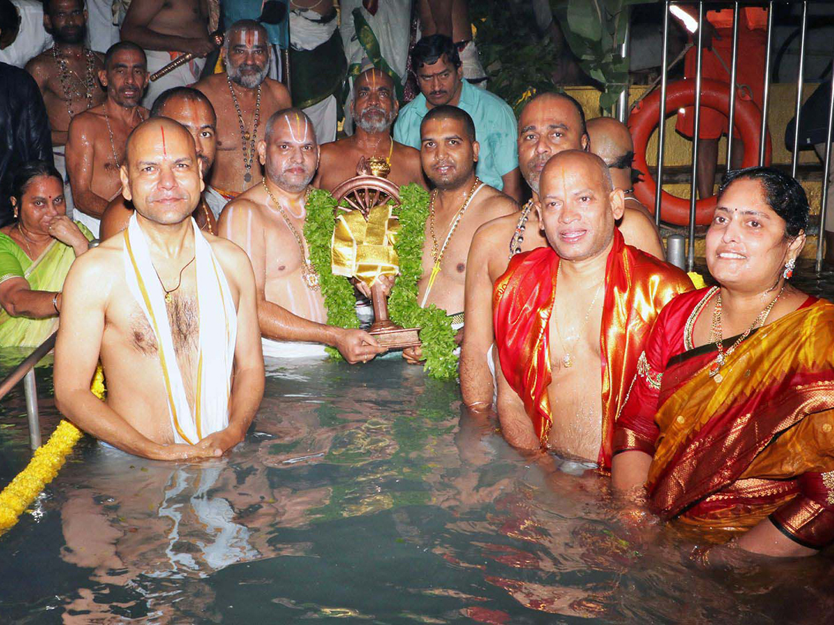 Vaikunta_20Ekadasi_20Celebrations_20At_20Tirumala_202025_9_0.jpg 8