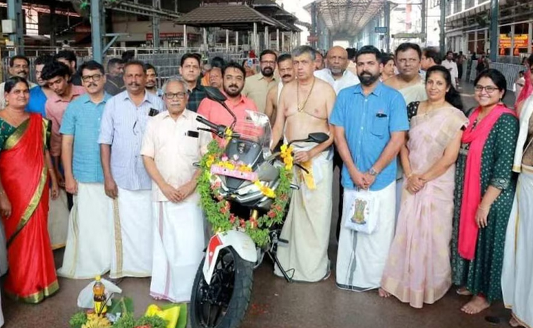 bike-for-guruvayur-temple.jpg