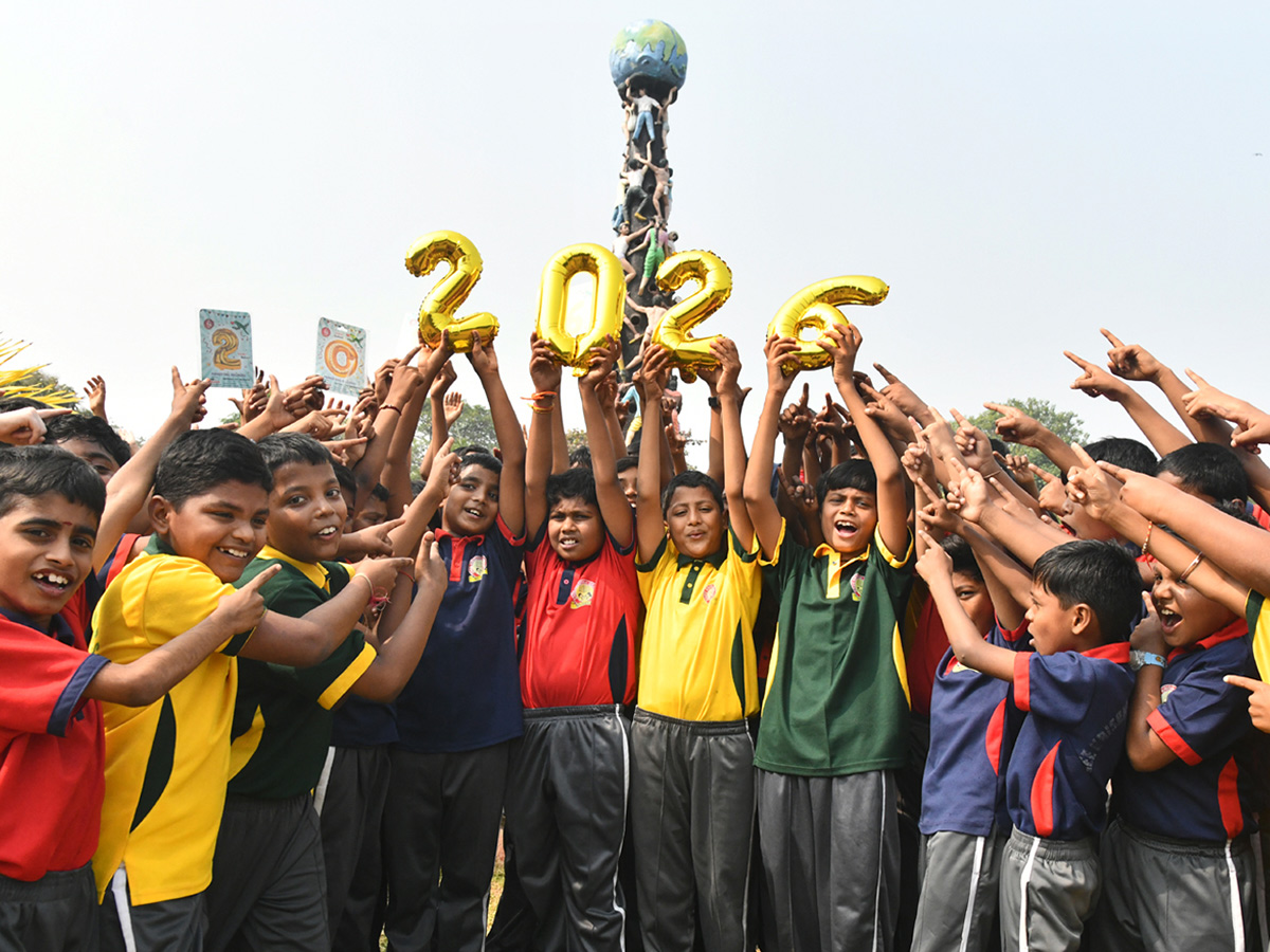 New_20Year_202026_20Celebrations_20in_20Telugu_20States__20_284_29_0.jpg 4
