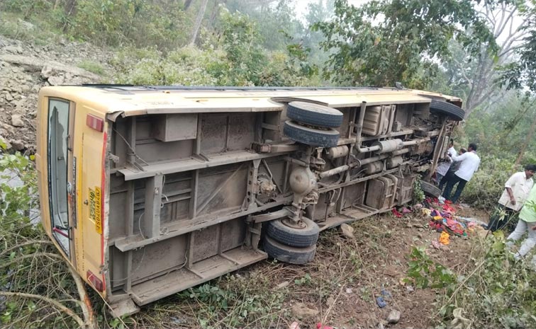 bus-accident.jpg