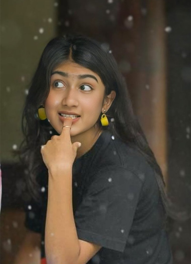 Riya_20Shibu_20is_20an_20Indian_20film_20Producer_20and_20Actress_20Photos__20_2819_29.jpg 19