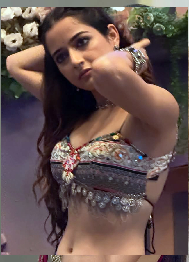 Aashika_20ranganath3.jpg 4