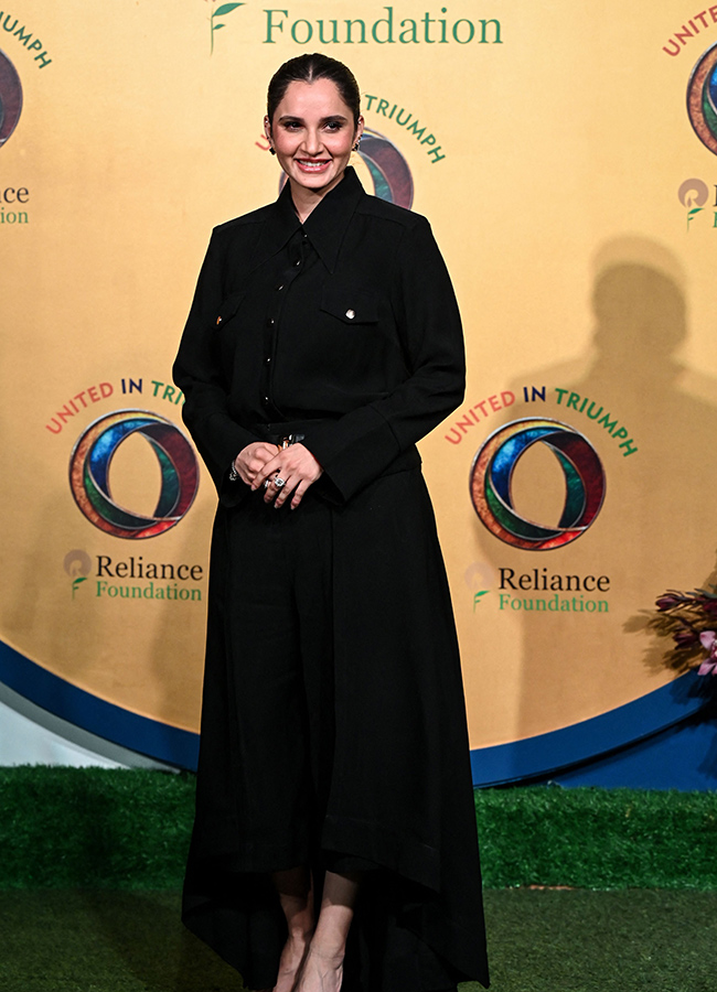 Reliance_20Foundation_20to_20honour_20the_20country_20national_20cricket_20teams__20_2818_29.jpg 18