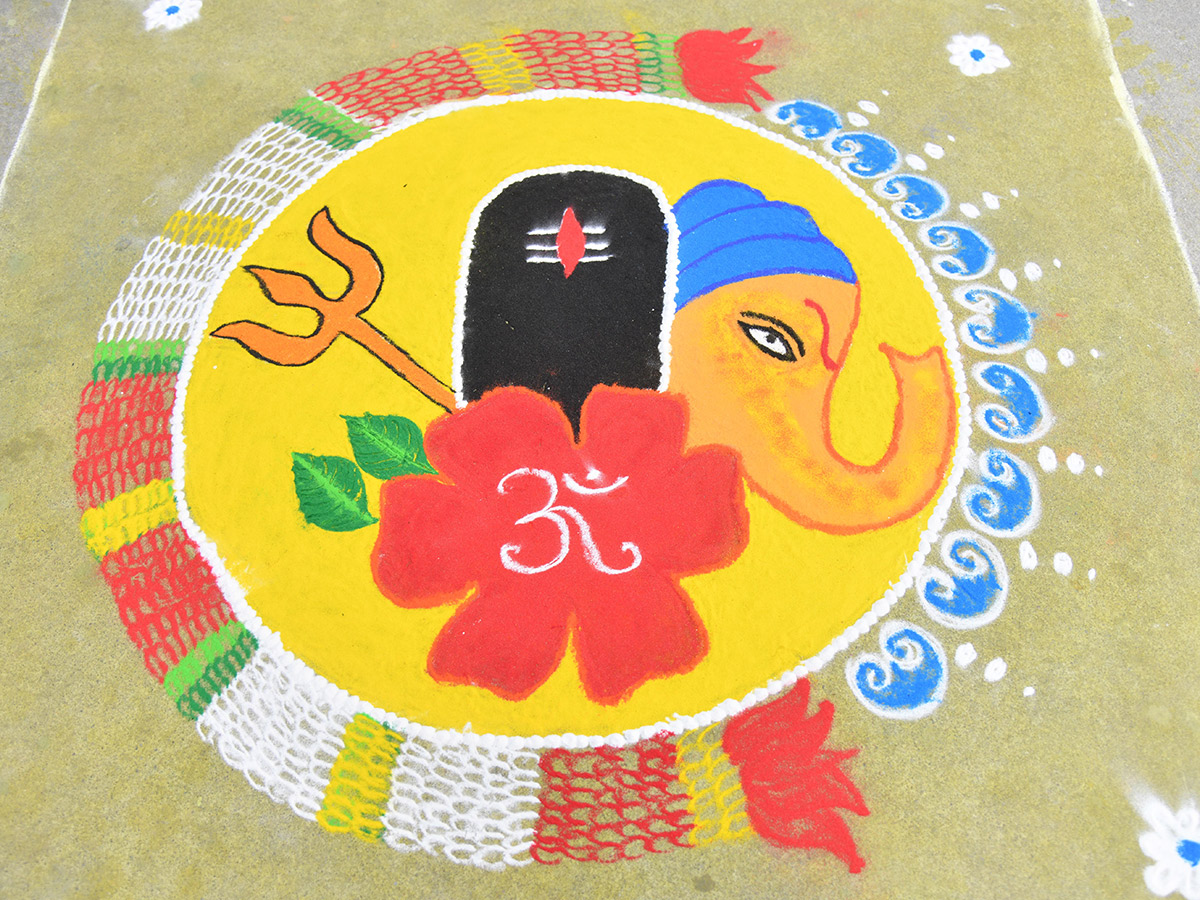 Sankranthi_202026_20_20Muggulu_20Competition_20Sakshi_20News__20_2823_29.jpg 23