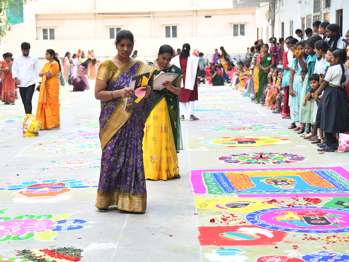 Sankranthi_202026_20_20Muggulu_20Competition_20Sakshi_20News__20_2826_29.jpg 26
