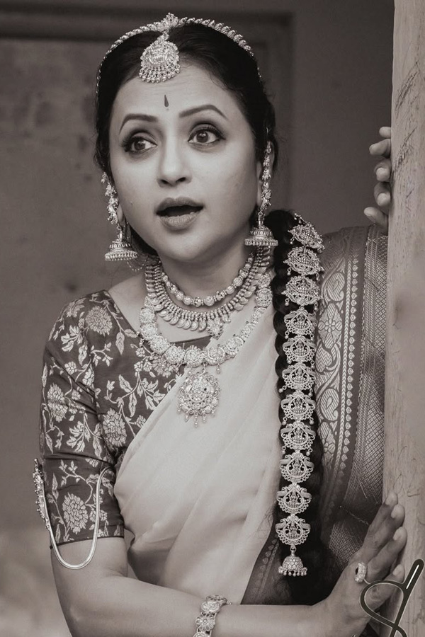 Anchor_20Suma_20In_20Mayabazar_20Savitri_20look_20Photos_20_283_29.jpg 4