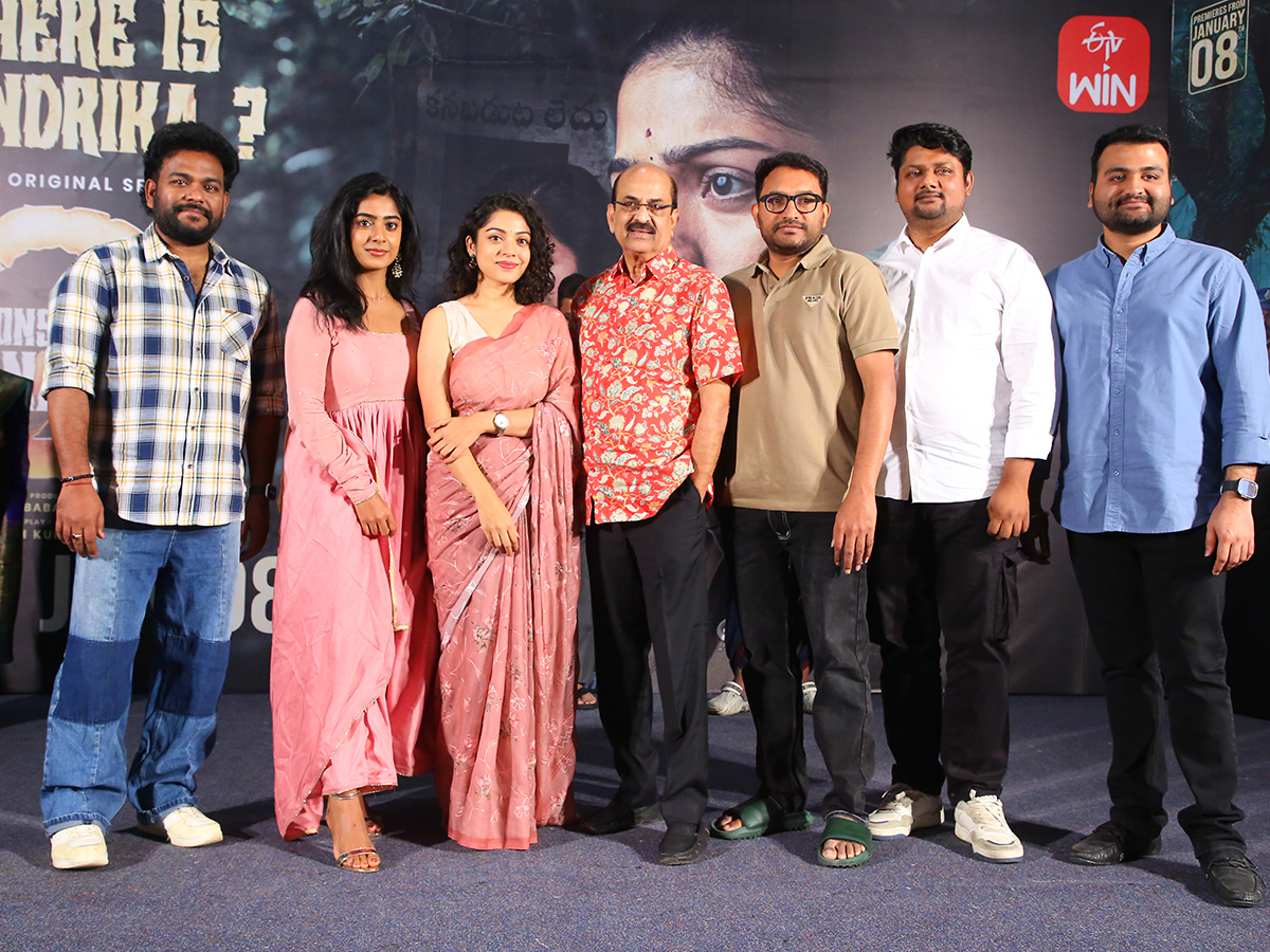 Constable_20Kanakam_20Season_202_20Pre_20Release_20Event_20Photos__20_286_29.jpg 6