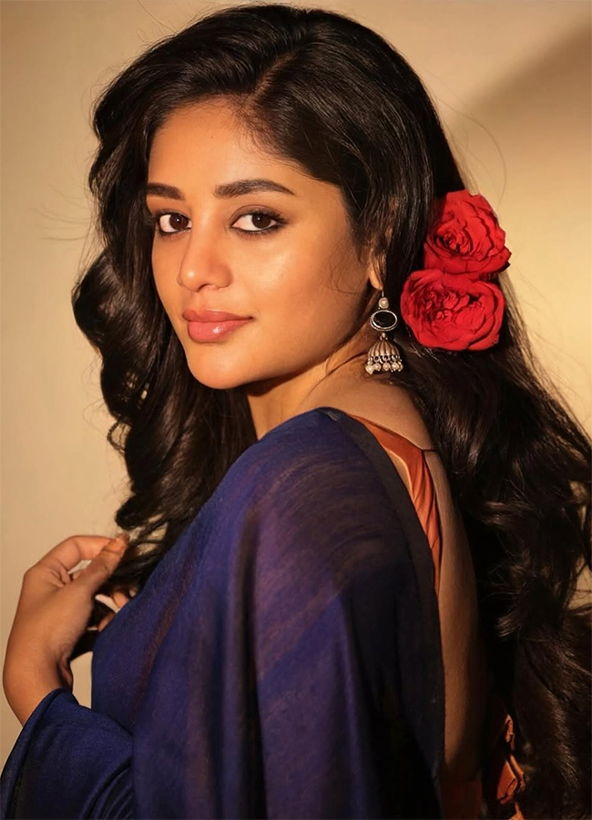 Mark_20Movie_20Actress_20Deepshikha_20Chandran_20HD_20Photos__20_2815_29.jpg 15