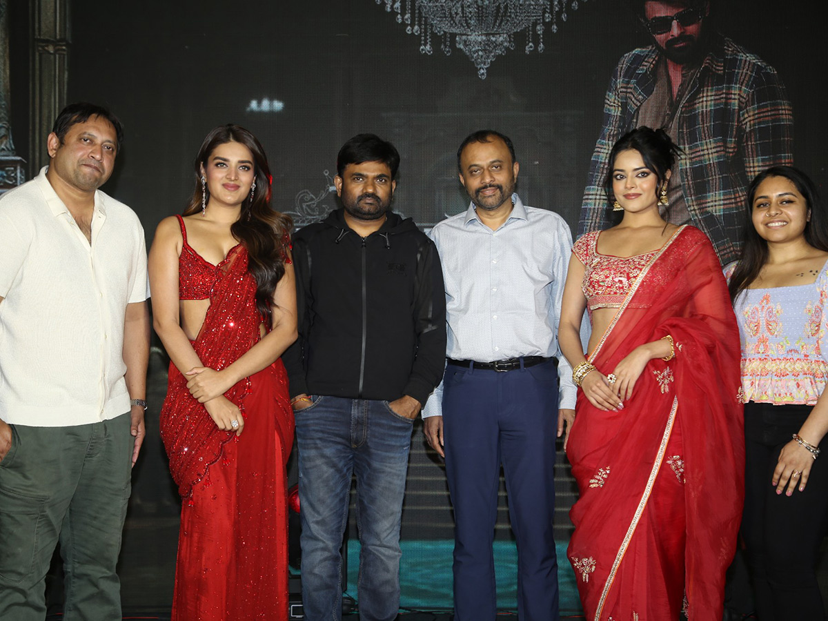 Prabhas_20The_20Raja_20Saab_20Release_20Movie_20Press_20Meet_20Photos__20_2815_29.jpg 15
