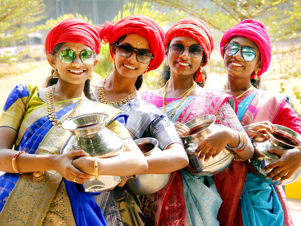 Women_20Fest_20Celebrated_20Grandly_20in_20Vijayawada__20_281_29.jpg 1