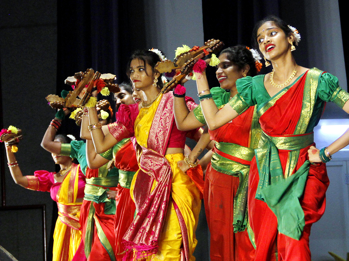 Women_20Fest_20Celebrated_20Grandly_20in_20Vijayawada__20_284_29.jpg 4