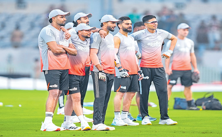 KOHLI-MATES-GILL.jpg