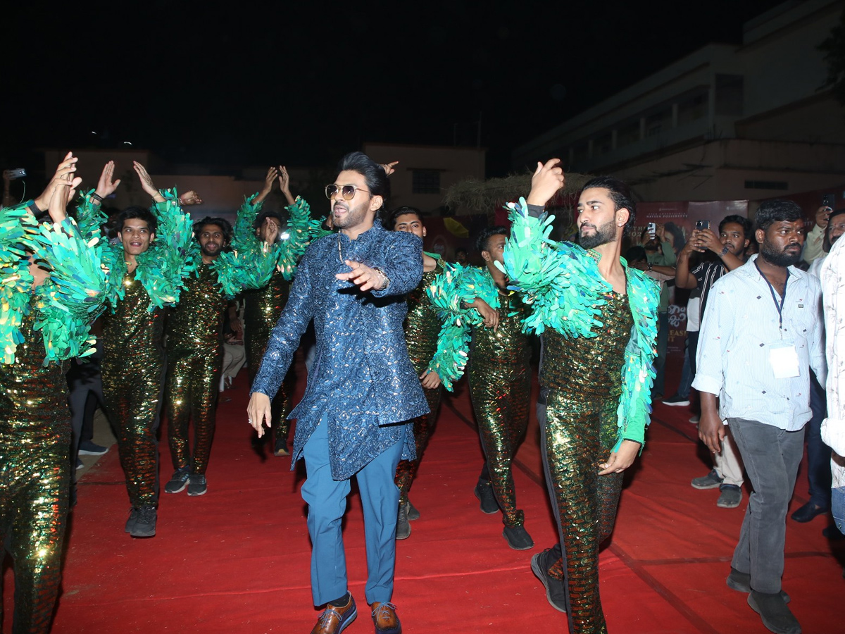 Anaganaga_20Oka_20Raju_20Pre_20Release_20Event_20Photos_20_2813_29.jpg 23