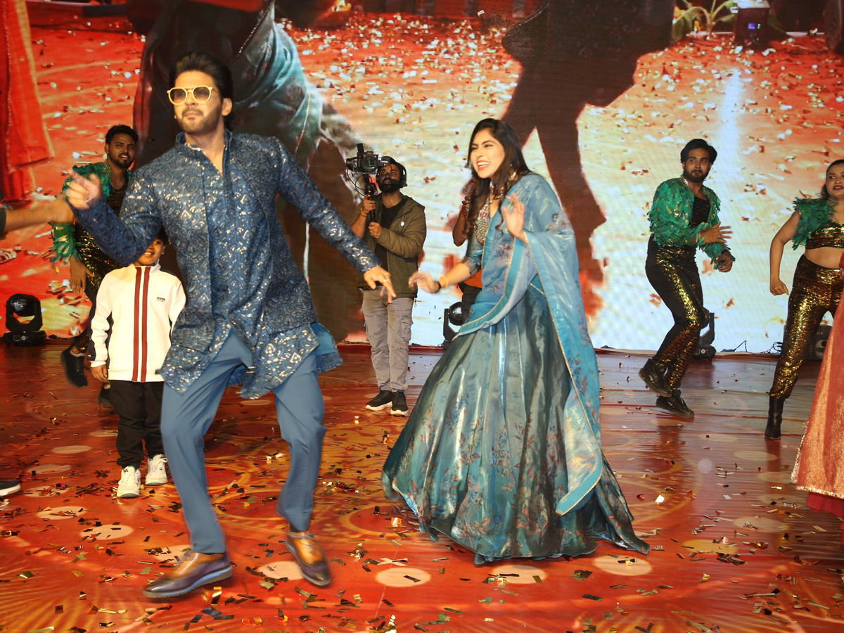 Anaganaga_20Oka_20Raju_20Pre_20Release_20Event_20Photos_20_2819_29.jpg 6