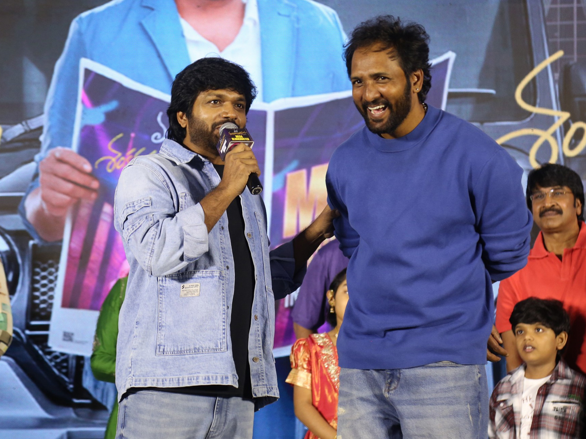 Mana_20Shankara_20Vara_20Prasad_20Garu_20Mega_20Blockbuster_20Thank_20you_20Press_20Meet_20Photos_20_2822_29.jpg 21