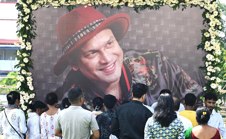 zubeen_20garg.jpg