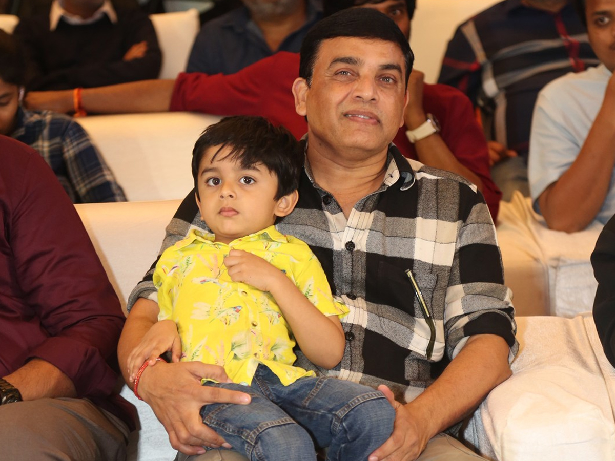 Nari_20Nari_20Naduma_20Murari_20Movie_20Success_20Celebrations_20Photos_20_2816_29.jpg 16