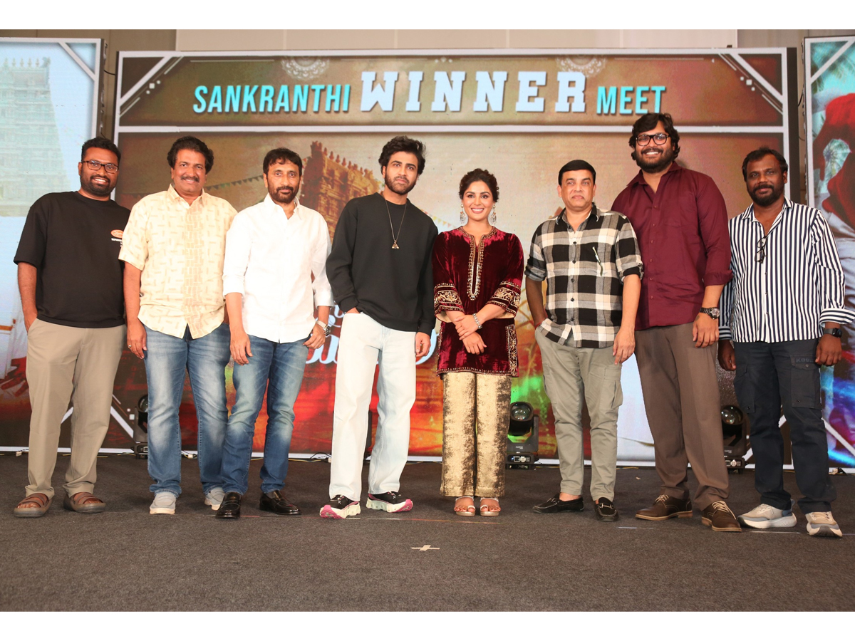 Nari_20Nari_20Naduma_20Murari_20Movie_20Success_20Celebrations_20Photos_20_281_29.jpg 1