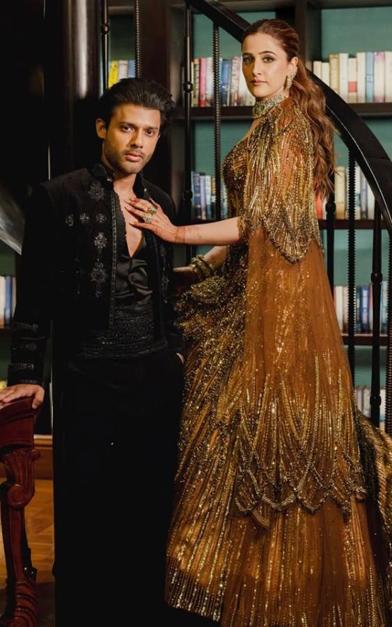 Nupur_20Sanon_20wedding_20lehenga_20Hid_20A_20special_20Tribute_20for_20Stebin_20Ben_20Photos_20_282_29.jpg 3