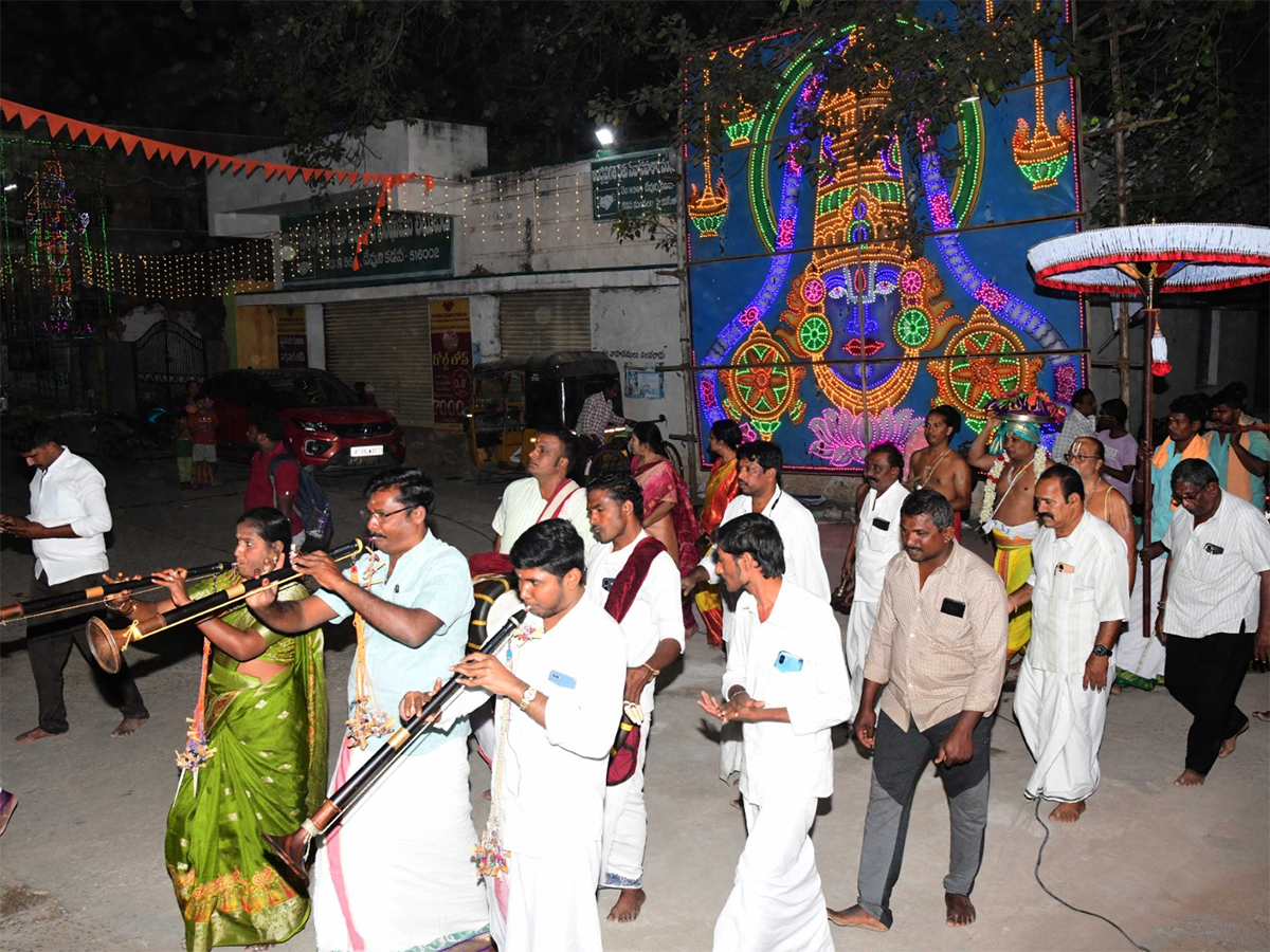Devuni_20Kadapa_20Sri_20Lakshmi_20Venkateswara_20Swamy_20Temple__20_281_29_0.jpg 1