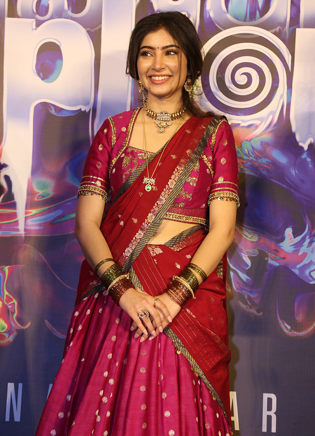 Dhurandhar_20Actress_20Sara_20Arjun_20HD_20Photos__20_283_29.jpg 3