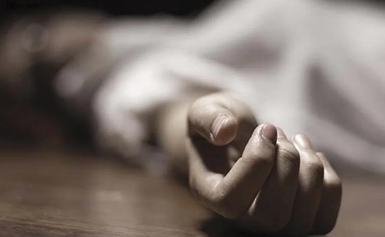 student-commits-suicide.jpg