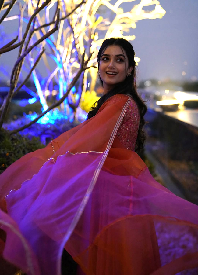 Tollywood_20Actress_20Bhagyashri_20Borse_20HD_20Photos__20_283_29.jpg 3
