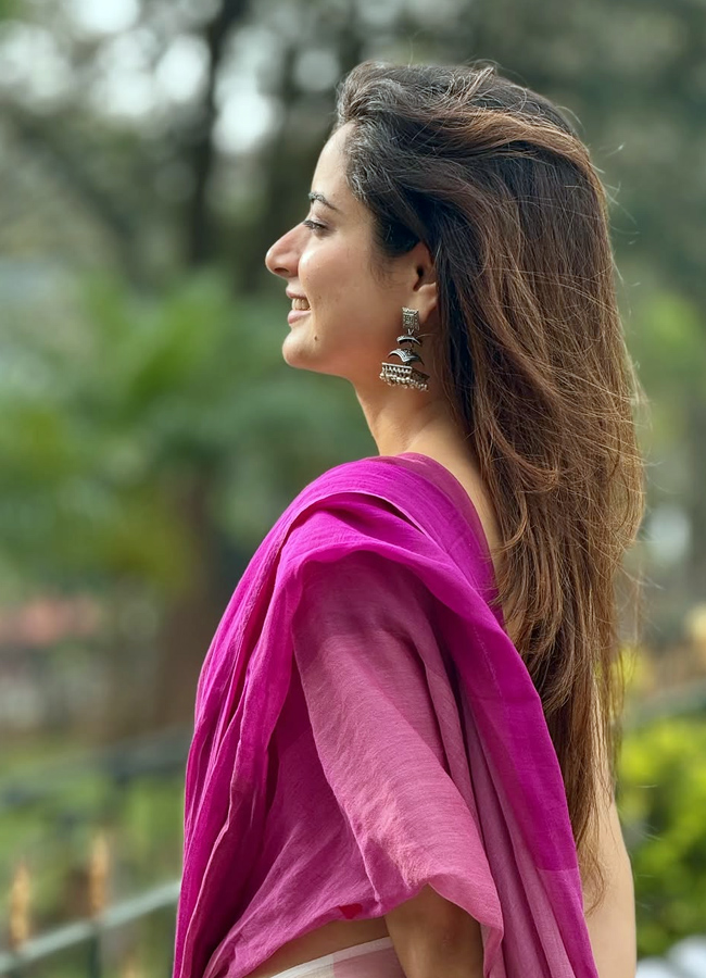 Aashikaa_20ranganath9.jpg 10