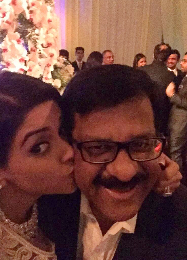 Actress_20Asin_20Wedding_20Anniversary_20Photos_20Trending__20_286_29.jpg 6