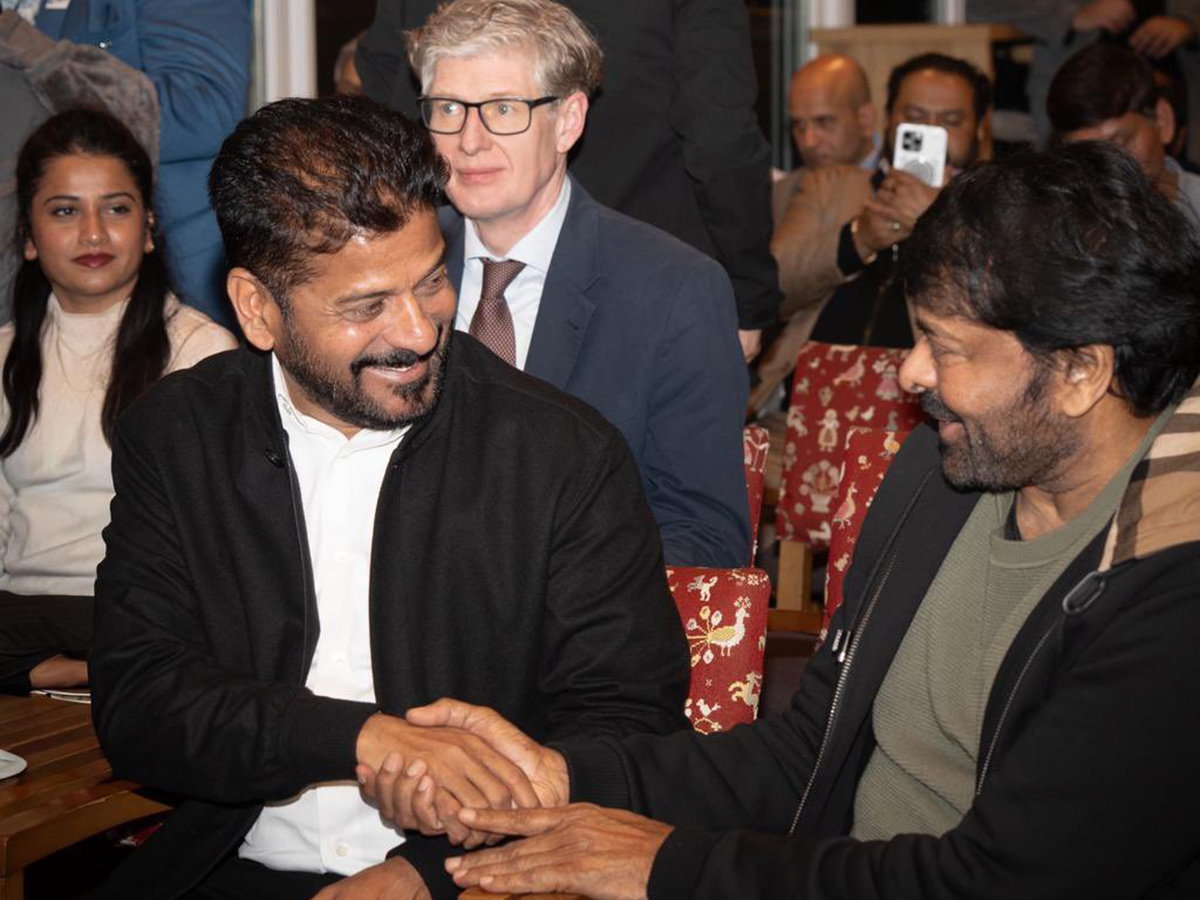 CM_20revanth_20Reddy_20Chiranjeevi_20In_20One_20Frame_20At_20Davos_20Meeting__20_281_29.jpg 1