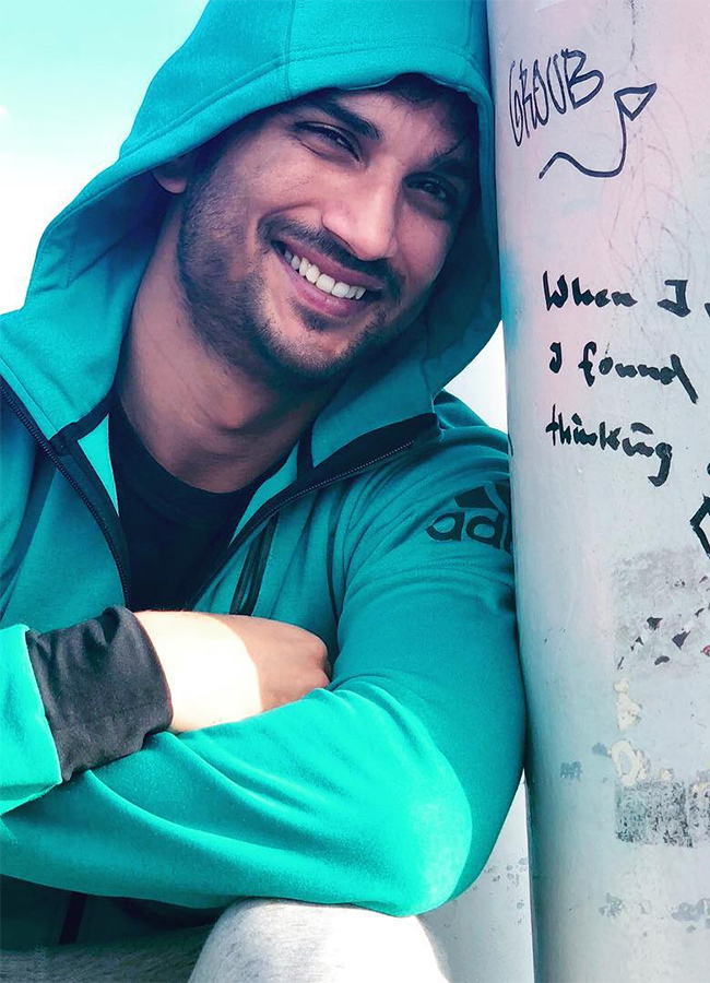 Sushant_20Singh_20Rajput_20Birth_20Anniversary_20Viral_20Photos__20_2817_29.jpg 17