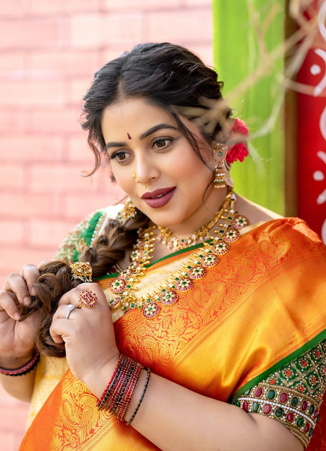 poorna3.jpg 4