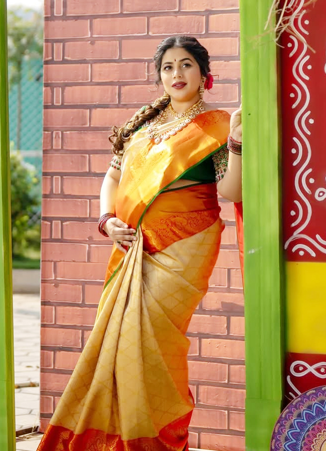 poorna5.jpg 6