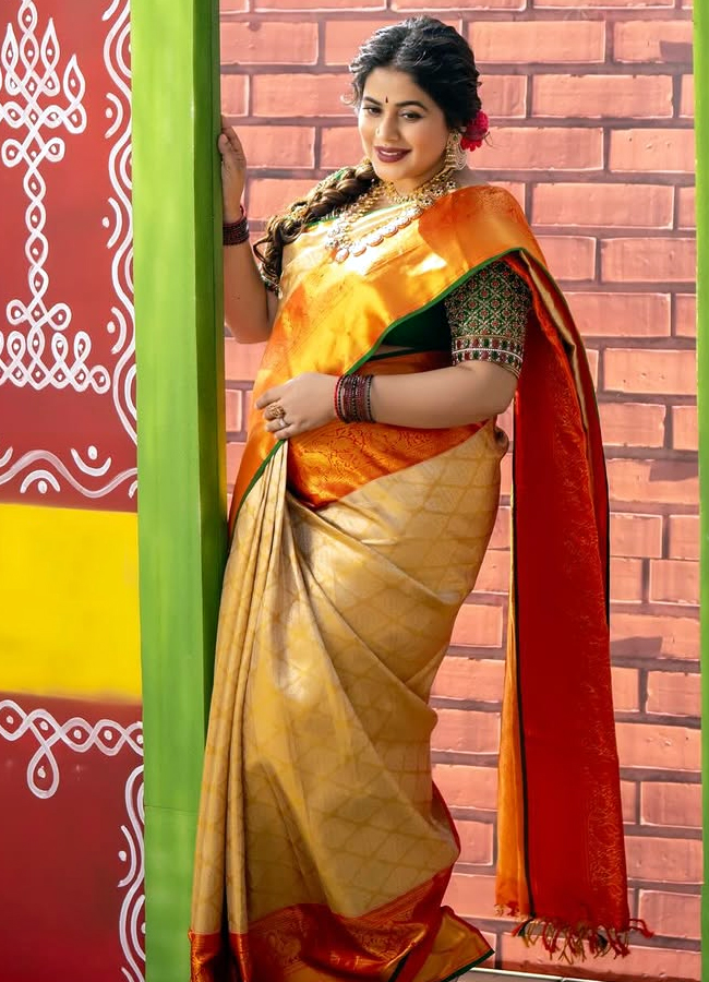 poorna8.jpg 9