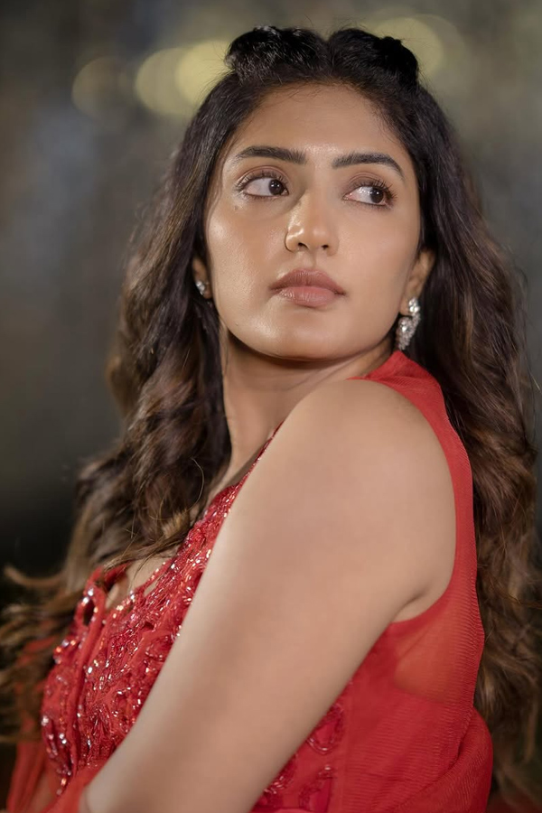 Actress_20Eesha_20Rebba_20Gorgeous_20Stunning_20Photos_20_2811_29.jpg 12