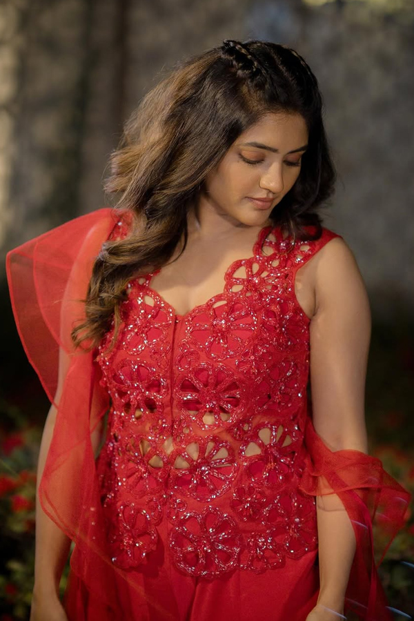 Actress_20Eesha_20Rebba_20Gorgeous_20Stunning_20Photos_20_285_29.jpg 6