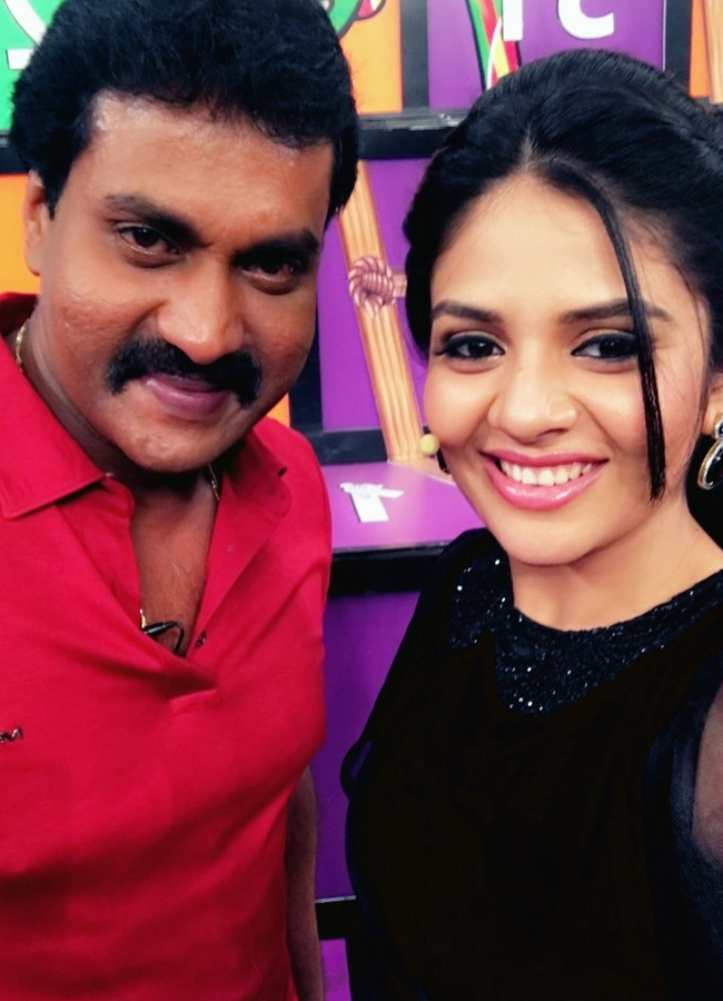 Sreemukhi17.jpg 18