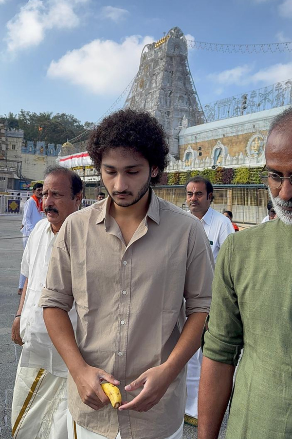 SuperStar_20Krishna_20Grand_20Son_20Jaya_20Krishna_20Visited_20Tirumala_20Temple_20Photos_20_284_29.jpg 5