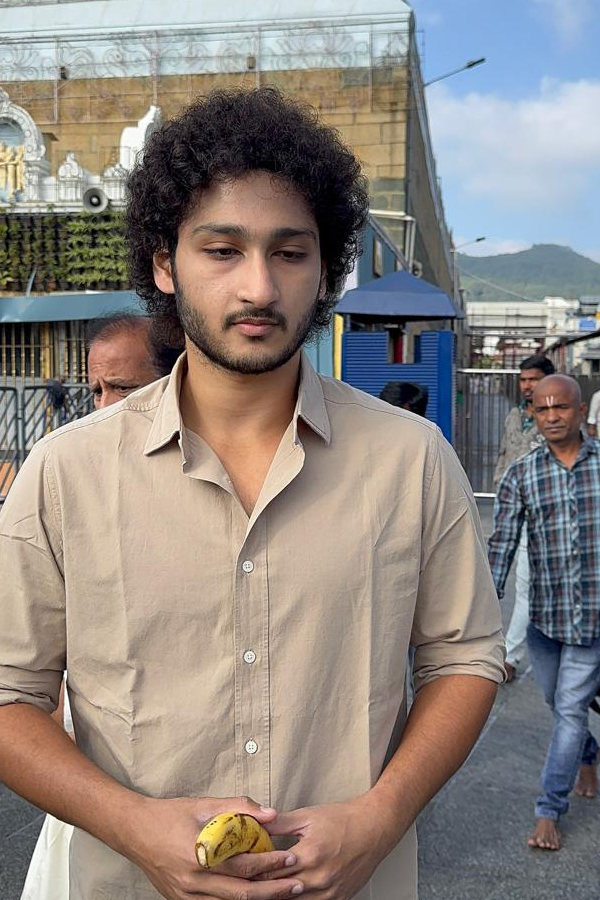 SuperStar_20Krishna_20Grand_20Son_20Jaya_20Krishna_20Visited_20Tirumala_20Temple_20Photos_20_286_29.jpg 7