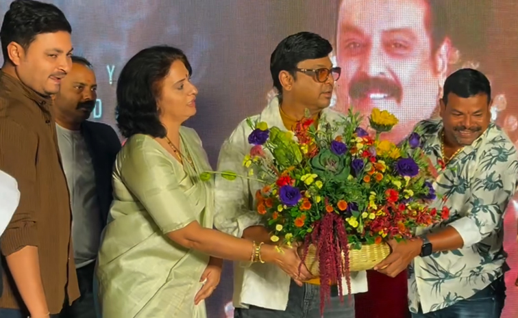 Actor_20Naresh_20Birthday_20celebrations_20Photos_20_2831_29.jpg 32