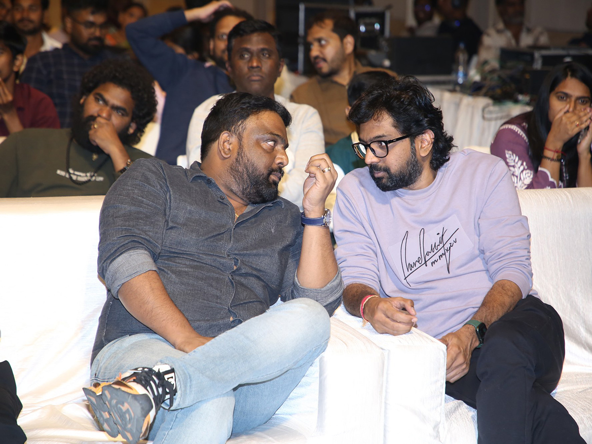 Nari_20Nari_20Naduma_20Murari_20Movie_20Grand_20Success_20Meet_20Pics__20_2817_29.jpg 17