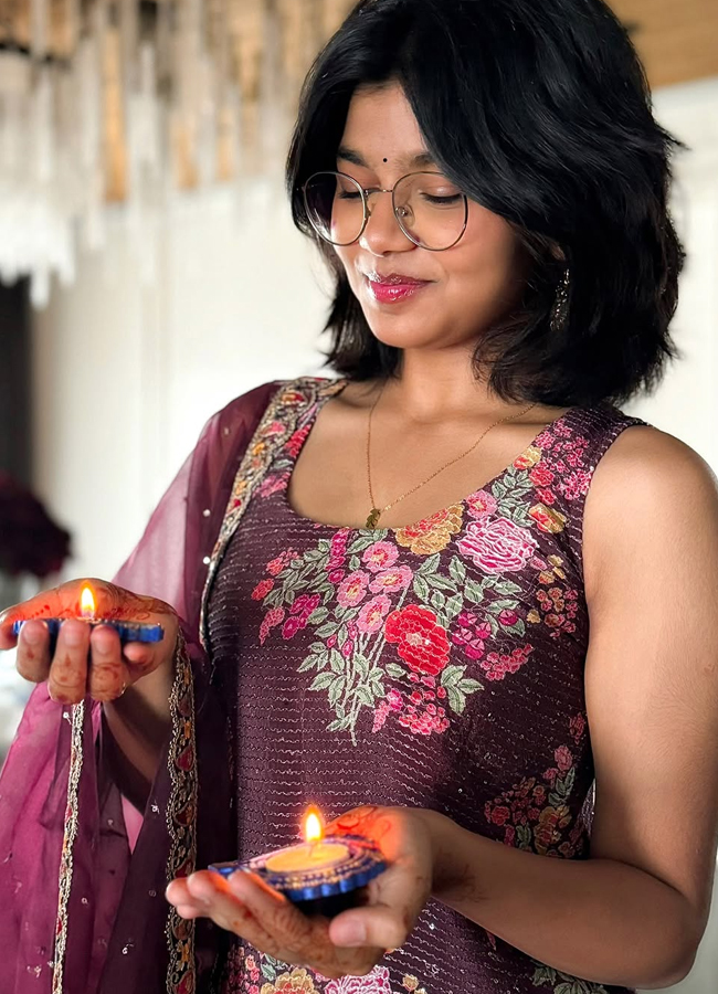 Sukriti11.jpg 12