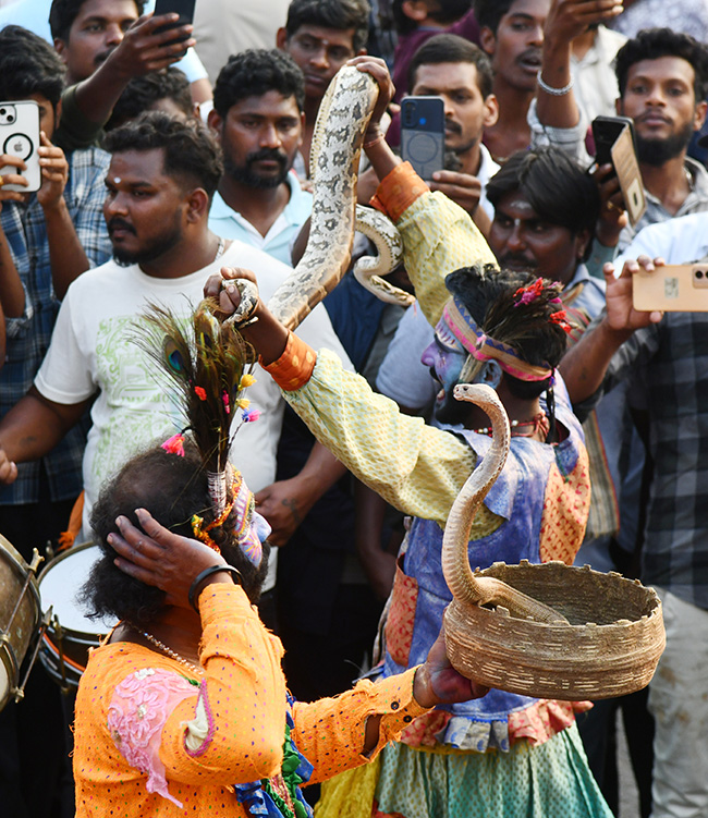 Srikakulam_20The_20procession_20was_20magnificent_20Photos__20_2819_29.jpg 19