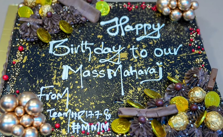 Mass_20Maharaj_20Ravi_20Teja_20Birthday_20Celebration_20Photos_20_285_29.jpg 5