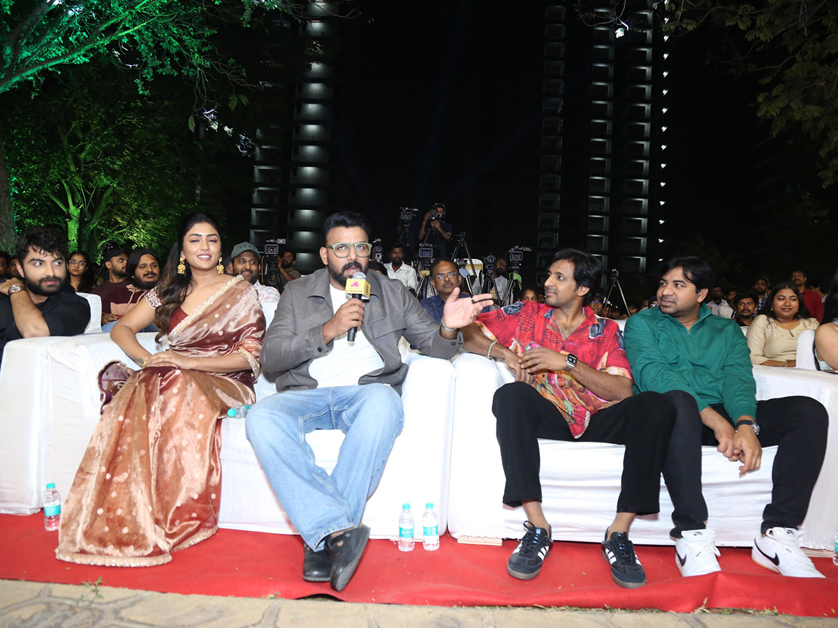 Om_20Shanti_20Shanti_20Shantihi_20Movie_20Pre_20Release_20Event_20HD_20Photos__20_2816_29.jpg 16