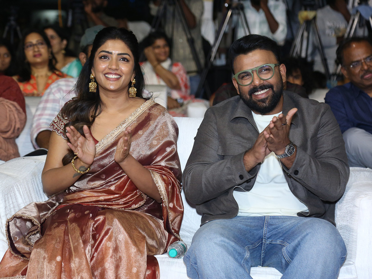 Om_20Shanti_20Shanti_20Shantihi_20Movie_20Pre_20Release_20Event_20HD_20Photos__20_283_29.jpg 3