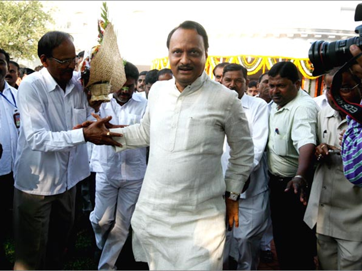 Maharashtra_20Deputy_20Chief_20Minister_20Ajit_20Pawar_20Plane_20Crash__20_2822_29.jpg 21
