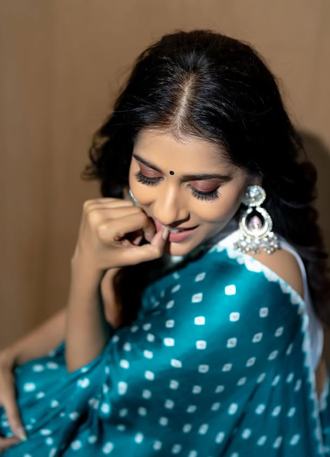 Rashmi_20gautham3.jpg 4