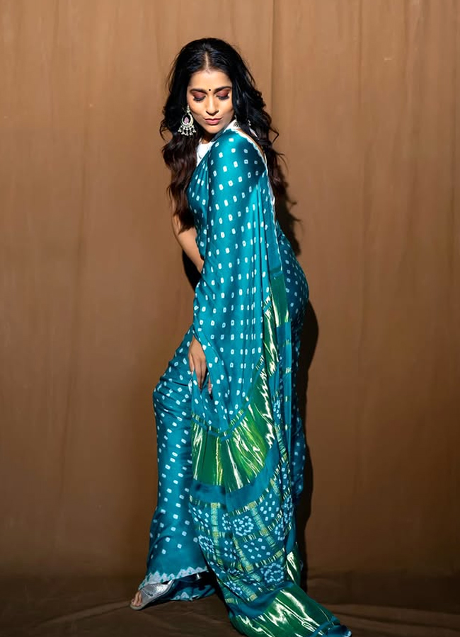Rashmi_20gautham8.jpg 9