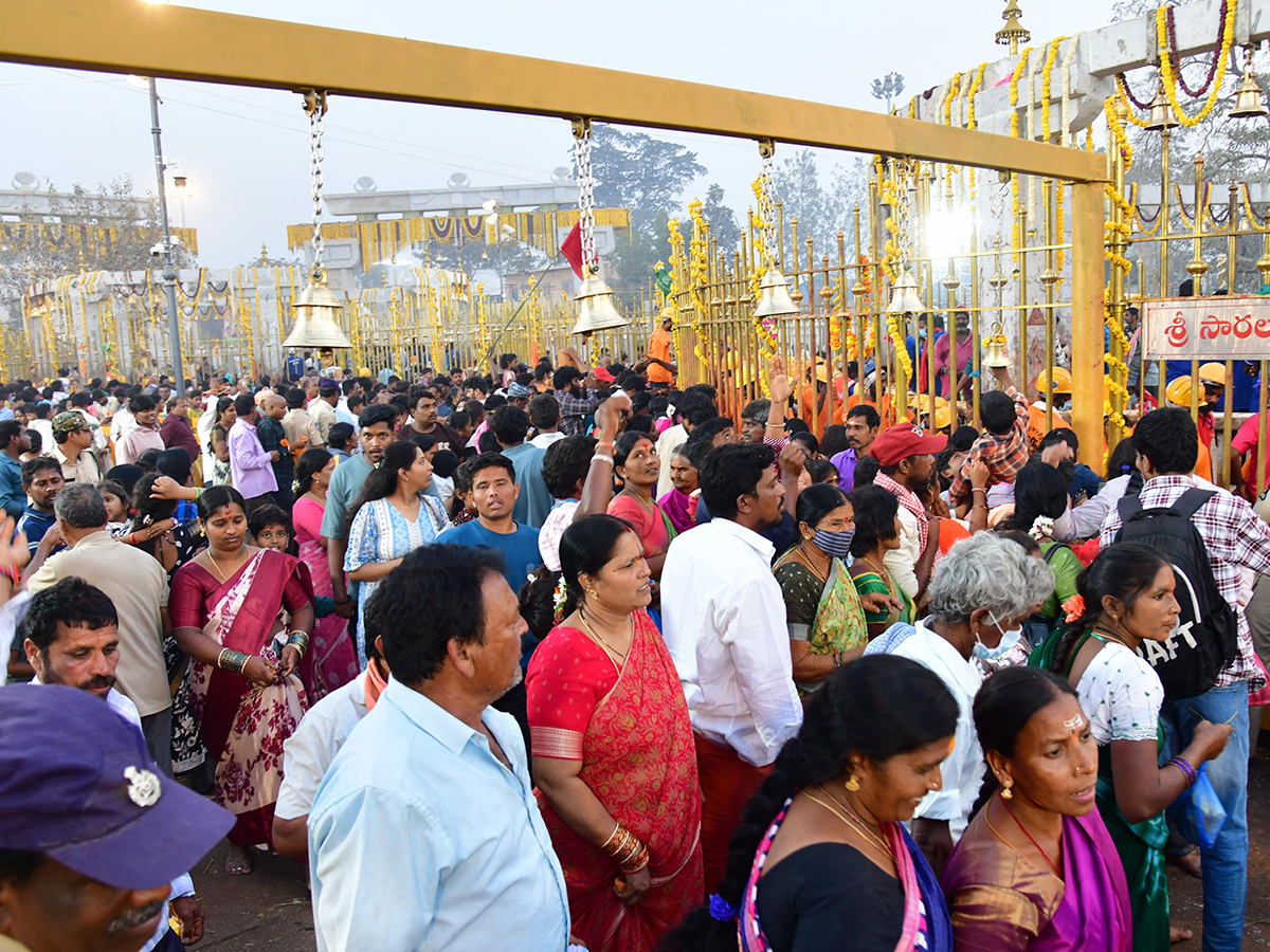 Sammakka_20Sarakka_20Medaram_20Maha_20Jatara_202026_20HD_20Photos__20_2813_29.jpg 13